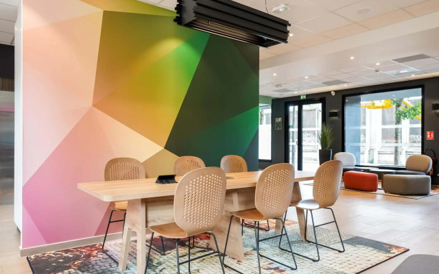 B&B HOTEL Paris Porte d'Orléans