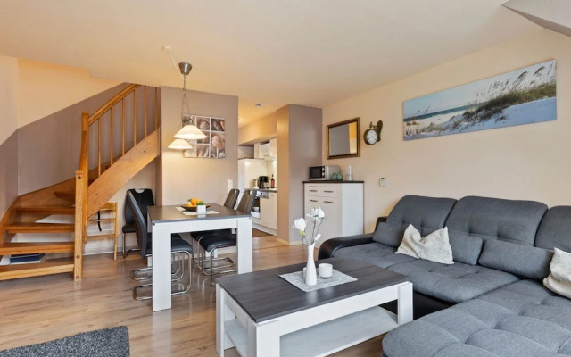 Spacious Apartment in Boltenhagen by the Sea