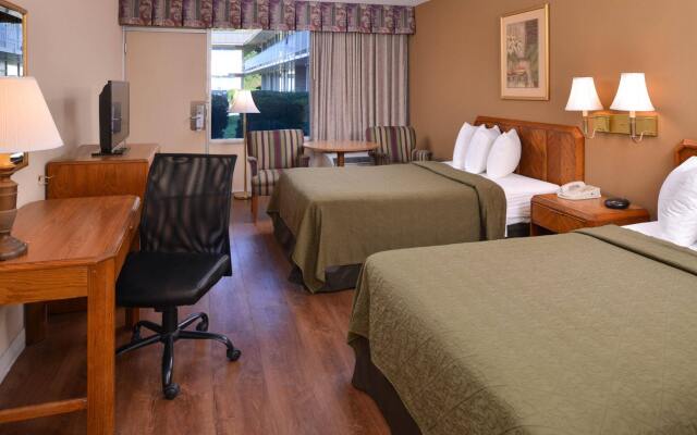 Quality Inn Dutch Inn