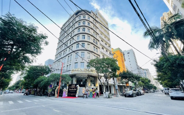 Queen Palace Hotel