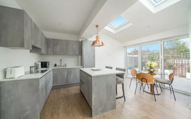 Elegant 3Bedroom Retreat