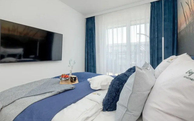 Apartment Overlooking the River, Pool, Dziwnow