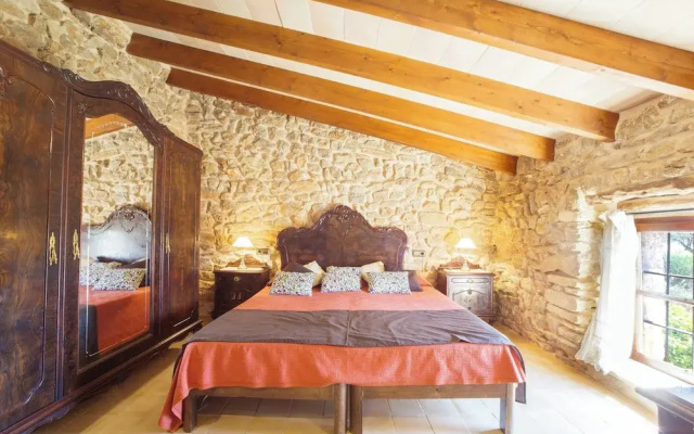 - House In