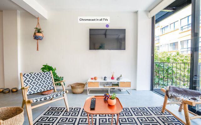 Casai 2br 2ba Romita Casa! Hi Tech & Super Modern!