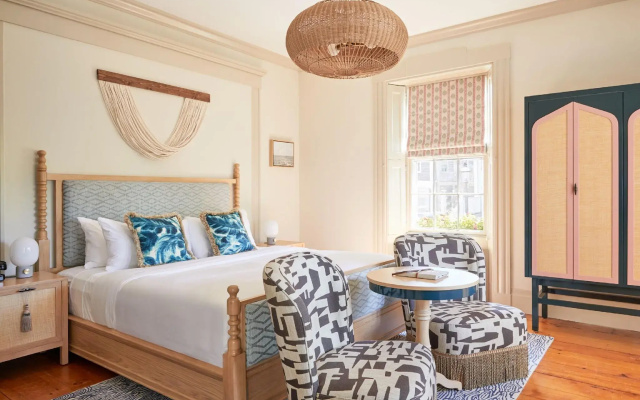 Faraway Nantucket