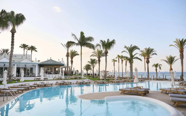 Sunrise Pearl Hotel & Spa