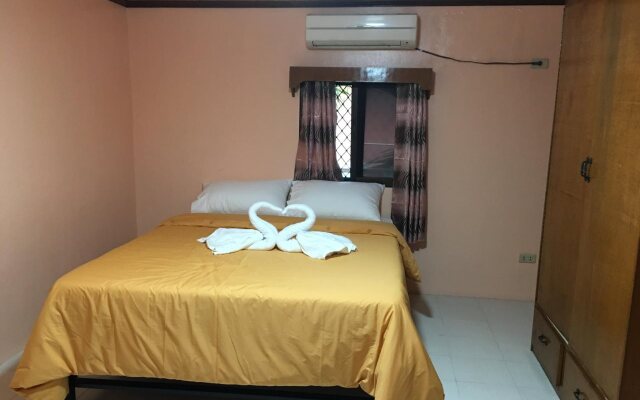 1st Street Park Apartelle