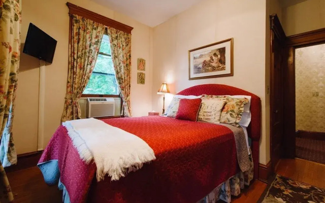Waller House Inn