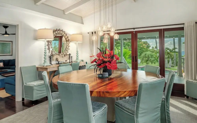 Secret Beach House in Kilauea