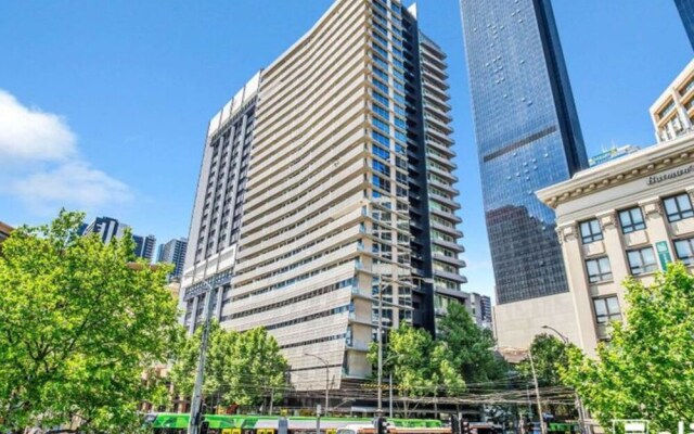 CBD Collins St near Southern Cross
