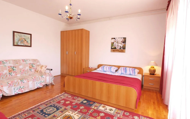 Apartments Vladislava 906