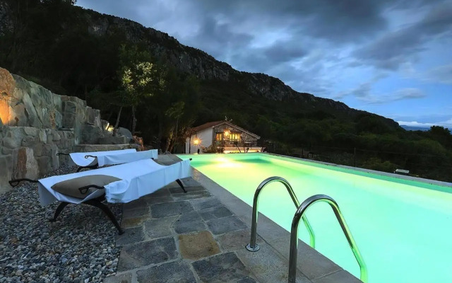 Mirabilis House