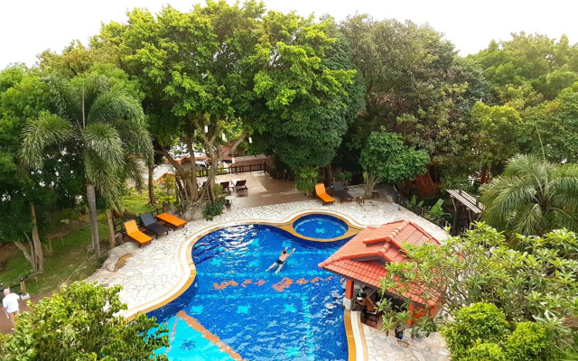Sea Breeze Resort
