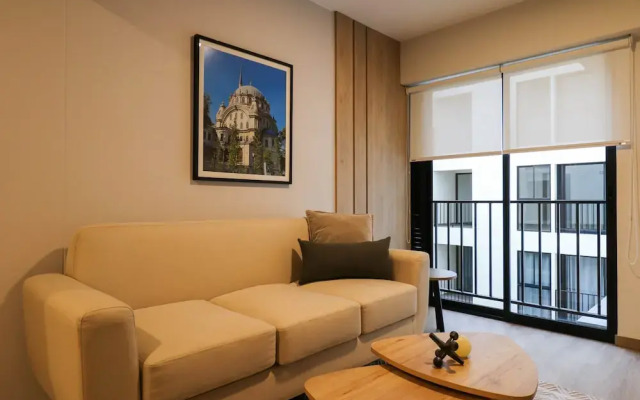 w Majestic 2BR w Balcony in Miraflores