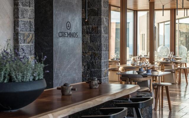 Acro Wellness Suites - Adults Only