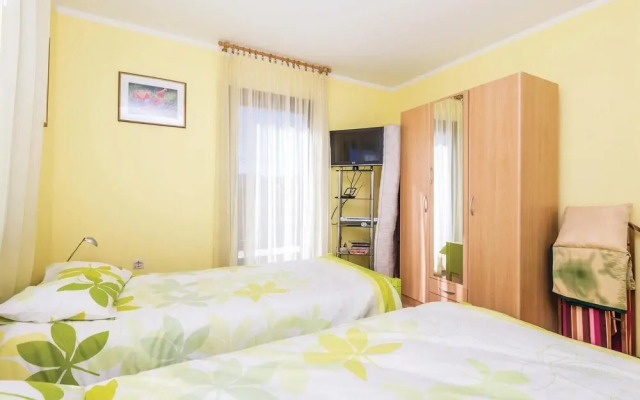 Awesome Home in Kastav with Hot Tub, WiFi & 3 Bedrooms