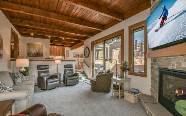 Tennis Townhomes 1336