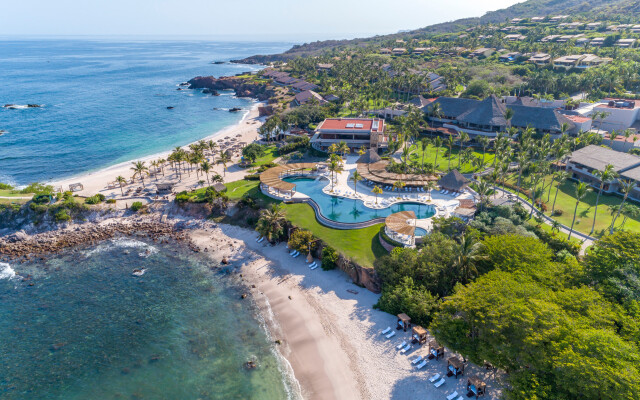 Four Seasons Resort Punta Mita