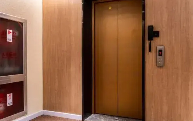 HanTing Hotel (Tianjin Zhongbei Haitai South and North Avenue)