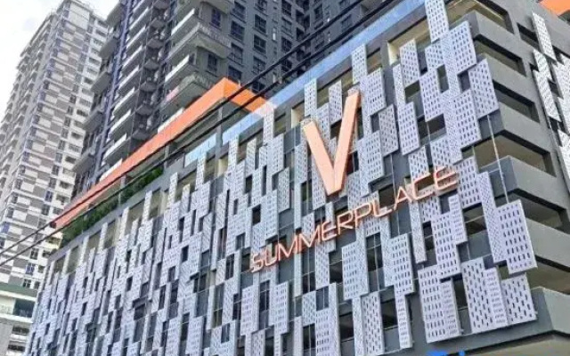 VSummer Suites by RR JBcity