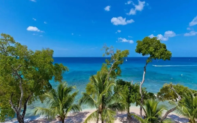 Waterside Apartment 101 by Island Villas