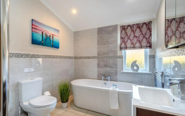Nunland Hillside Lodges
