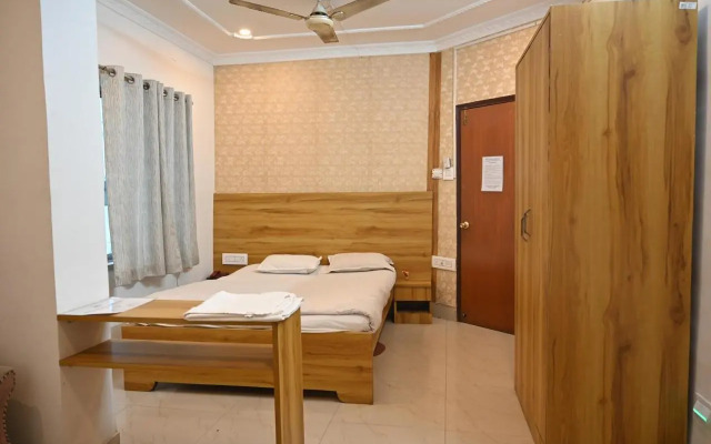 OYO 27950 Hotel Priyanka International