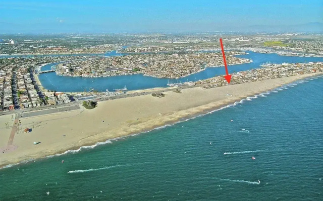 Beachfront Estate - LB Peninsula