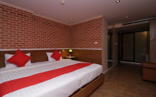 72 Ekamai @ Sukhumvit Hotel