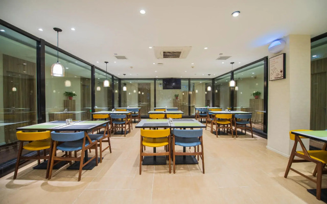 Hanting Premium Hotel Youjian Pingyao Theater