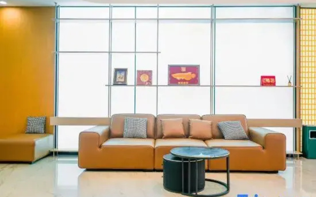 Ru Jia Yi He Hotel (Harbin Central Street Gonglu Daqiao Metro Station Branch)