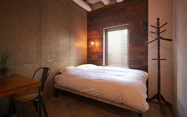 mizuka Imaizumi 5 - unmanned hotel