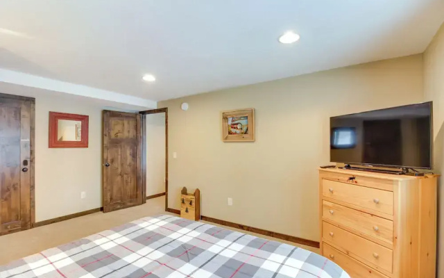 Beautiful Breezy Point Home w/ Beach & Dock!