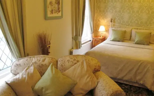 Kenwood Guest House — ОТЕЛЬ ЗАКРЫТ