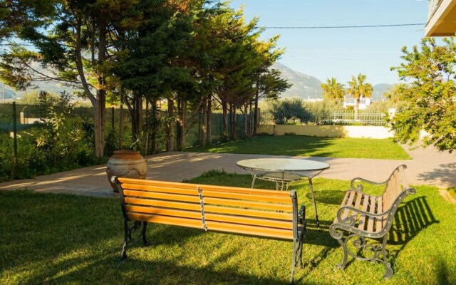 Hospitality & Traditional Food in Peloponnese
