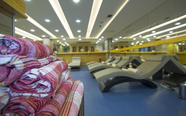 Centrum Business Hotel