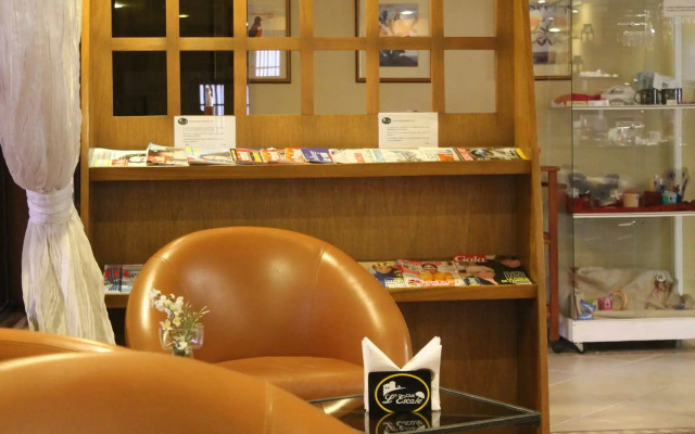 Le Moustier Suites