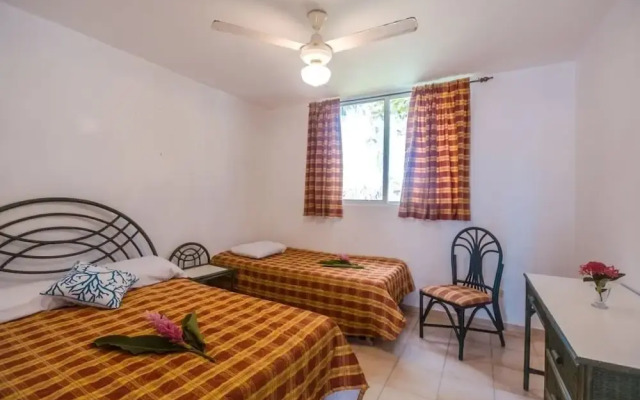 Las Canas Beach Retreat