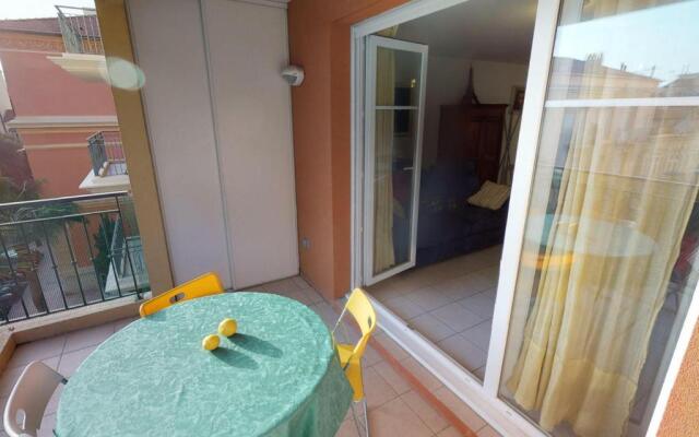 Appartement Menton, 3 pièces, 6 personnes - FR-1-196-270