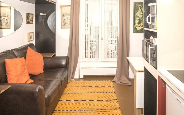 Studio in Paris, With Wonderful City View and Wifi