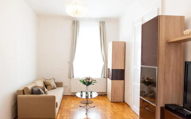 Wess11 Budapest Downtown