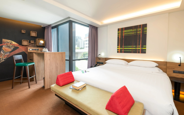 Отель RakYim Siam Sukhumvit 15