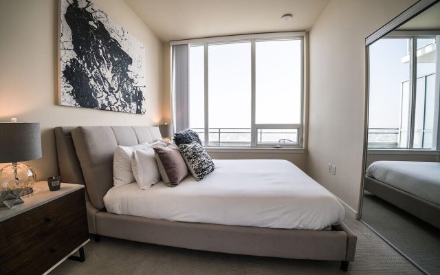 Ocean View II by AvantStay   High-Rise Flat in DT w/ City & Ocean Views!