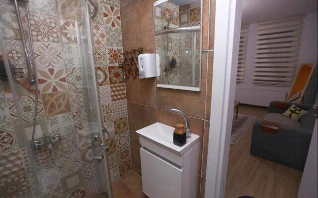 Aden Room