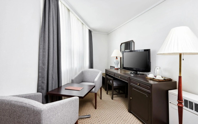 Hotel President