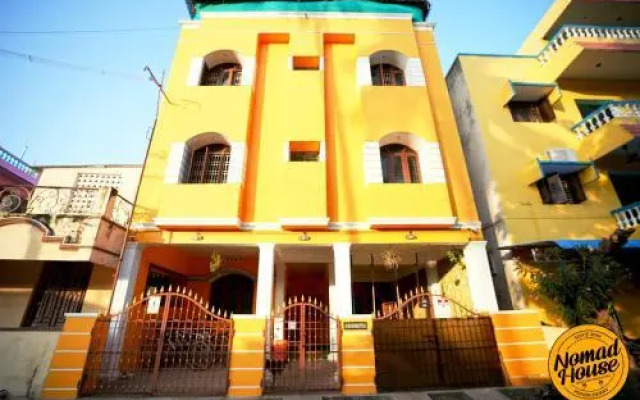 Nomad House