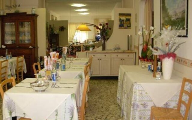 Hotel Riviera