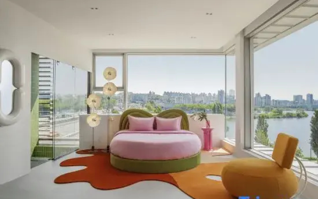Sky Suite Hangang Bridge