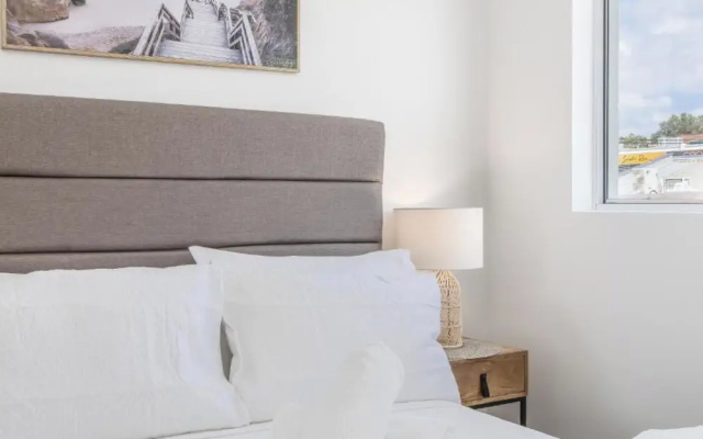The Laneway Villas – Guest Rooms – Gold Coast