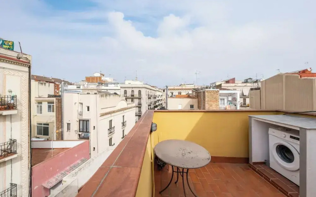 AinB Barcelona Sants Apartments